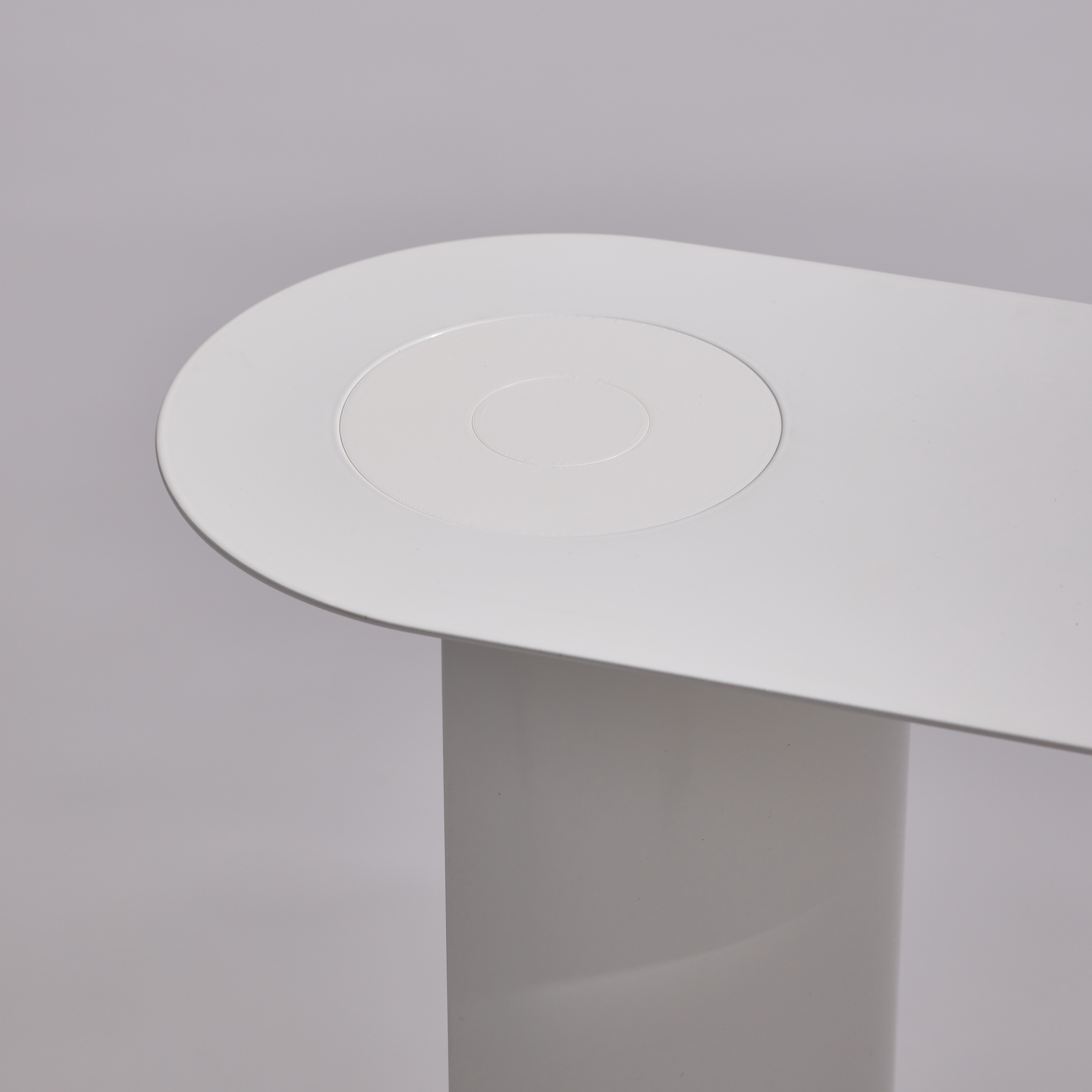 Qi2 iPhone charger with Adap Side Table