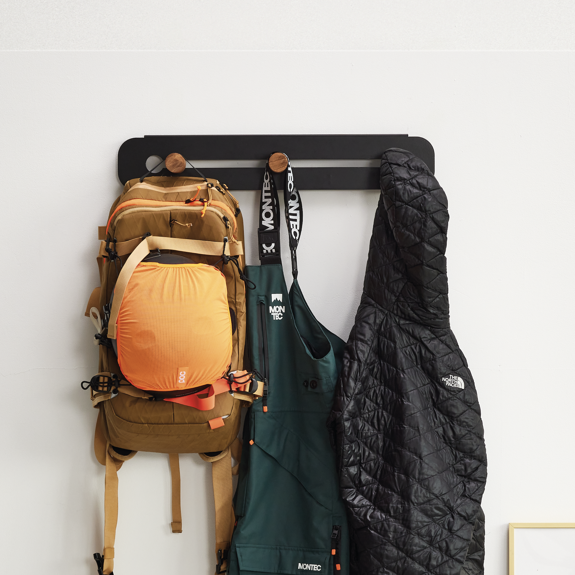 Coat and outdoor accessories wall mount storage